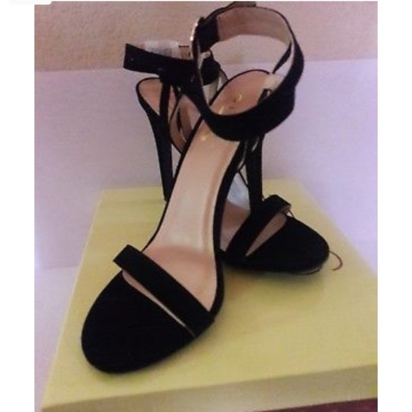 Heels - Picture 2 of 2